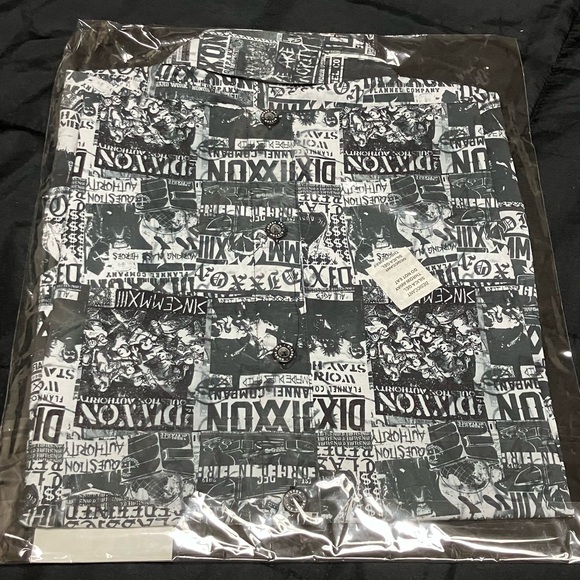 New DIXXON The Venue Short Sleeve Shirt Mens Large BNIB - Picture 2 of 2